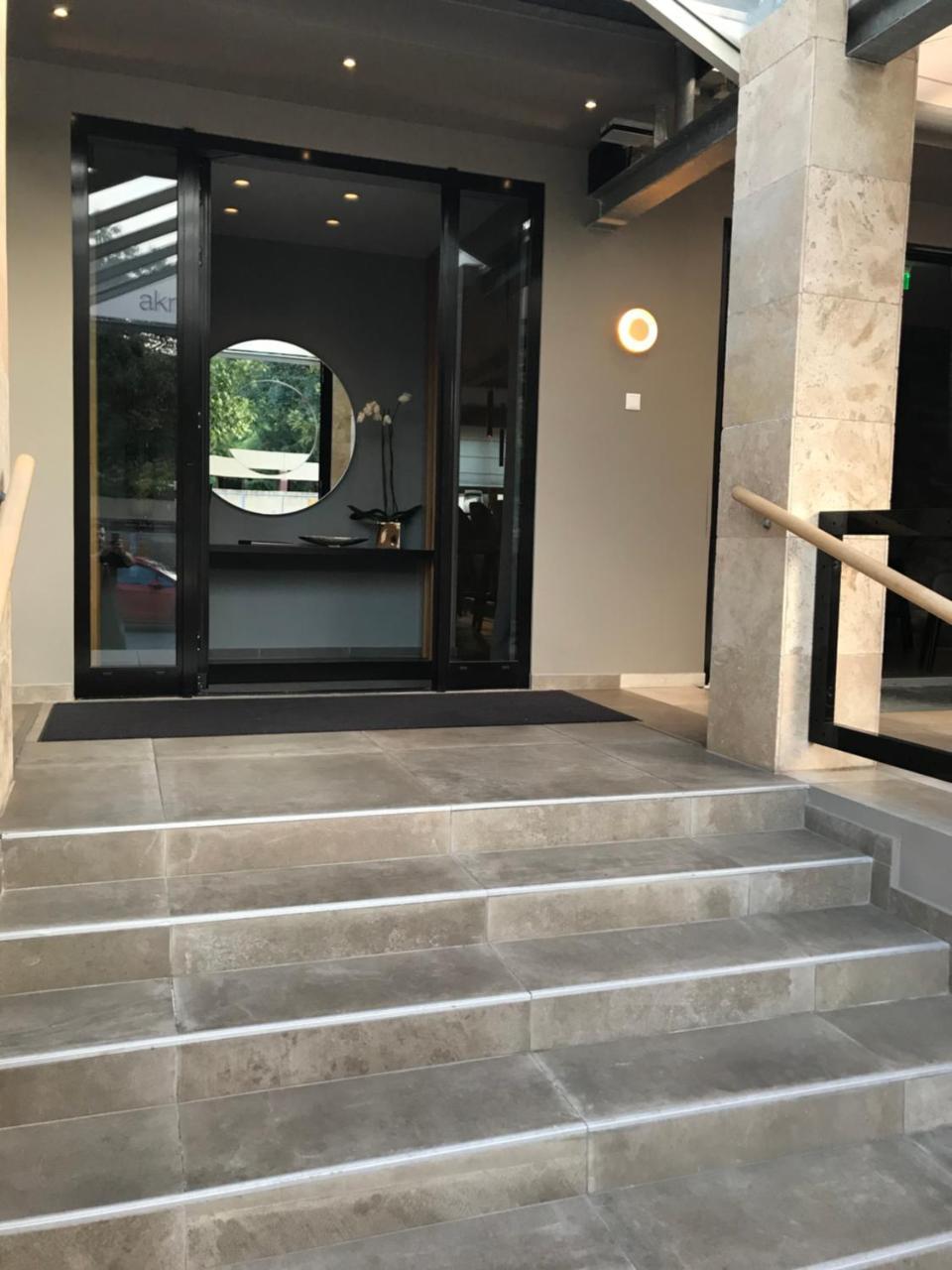 Akropolis Hotel Нюрнберг Экстерьер фото